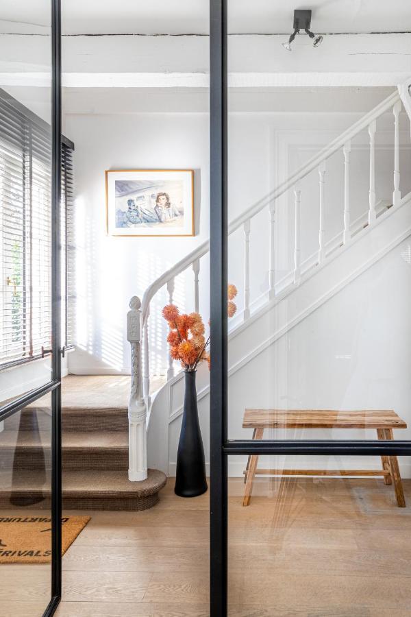 Maison Josephine Bed & Breakfast 4*